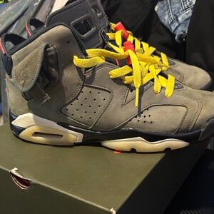 Travis Scott green  and Yellow High-Top Jordan 6 with original box